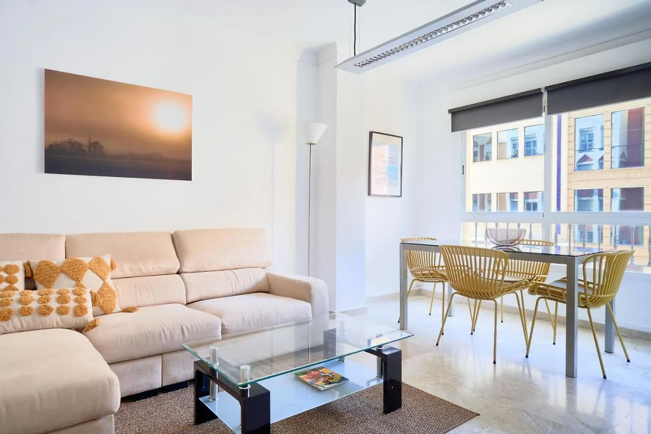Apartamento 3 Dormitorios Centrico - Parking Incluido Malaga Apartment